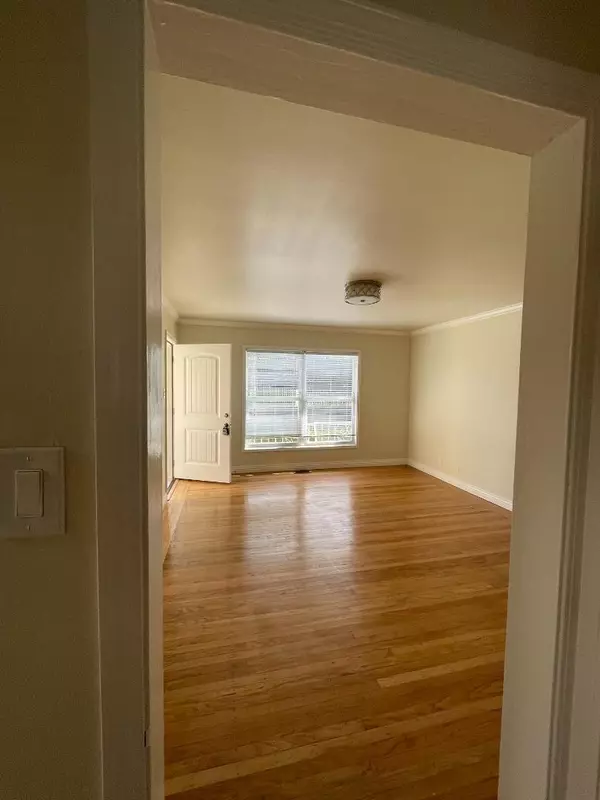 Colma, CA 94014,E STREET