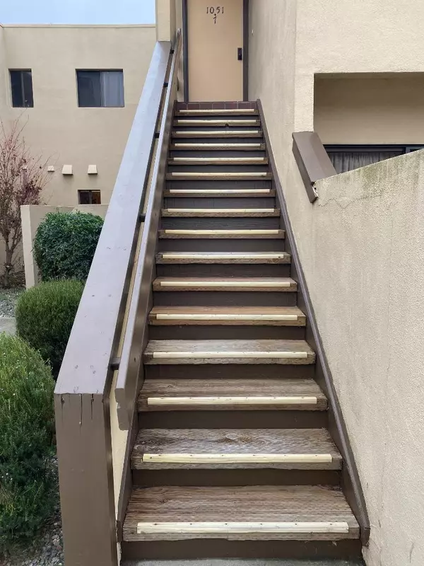 Salinas, CA 93901,1051 Padre DR 7