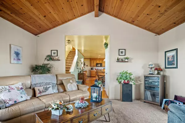 Prunedale, CA 93907,7442 Leafwood DR