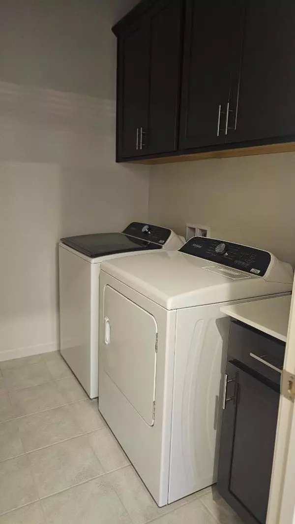 Manteca, CA 95337,2865 Bering ST