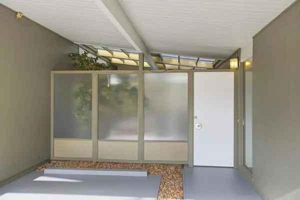 San Mateo, CA 94402,1582 Brandywine RD