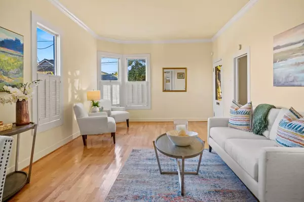 Pacific Grove, CA 93950,218 14th ST