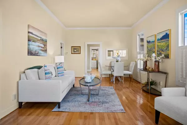 Pacific Grove, CA 93950,218 14th ST