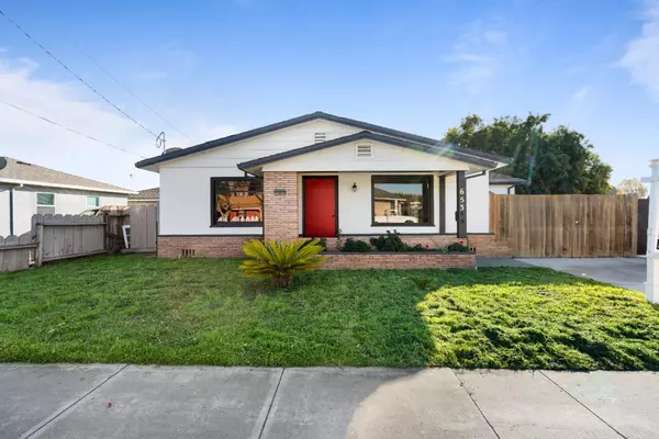 Hollister, CA 95023,653 South ST