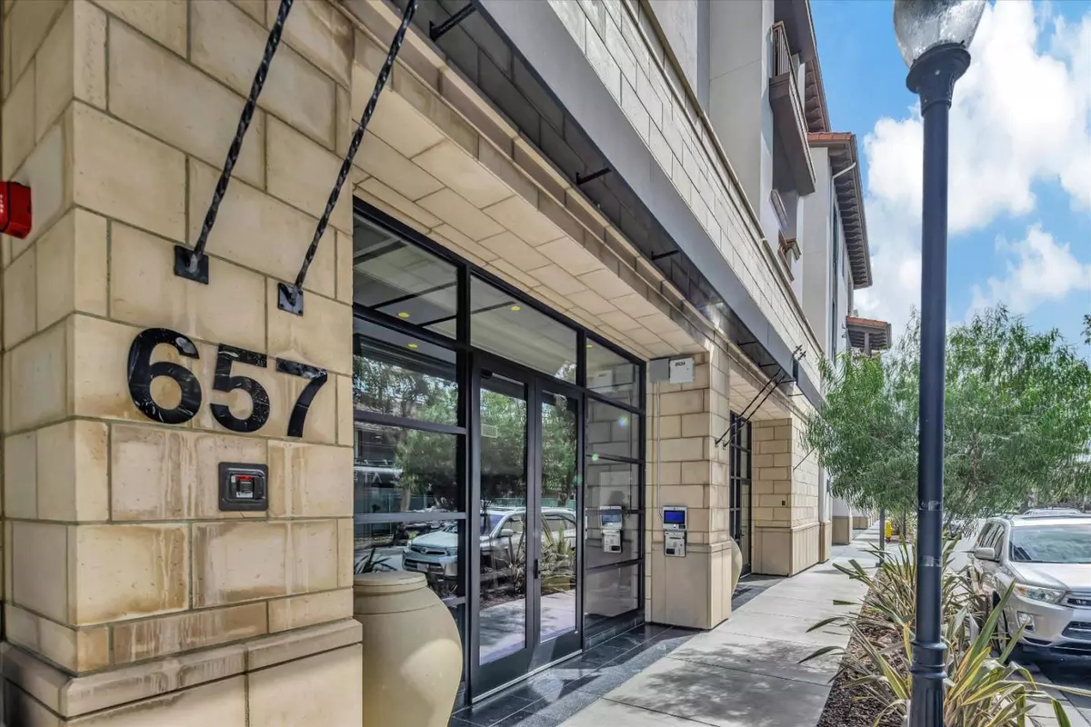 San Carlos, CA 94070,657 Walnut ST 437