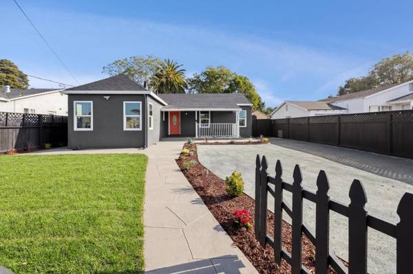 2352 Menalto AVE, East Palo Alto, CA 94303