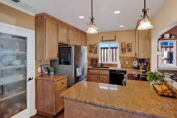 Palo Alto, CA 94306,2100 Oberlin ST