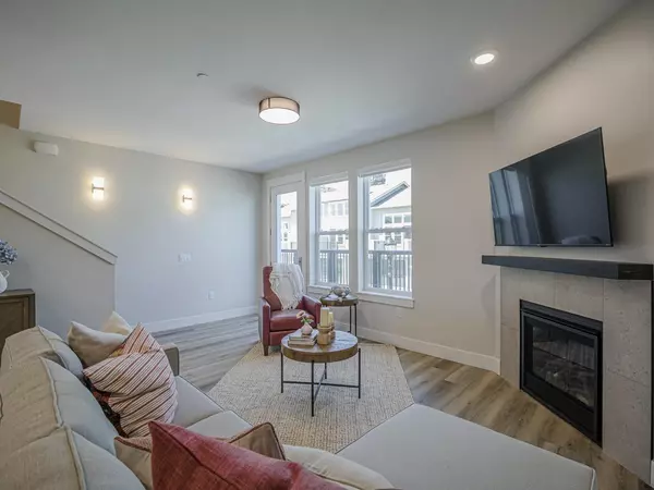 Aptos, CA 95003,126 Aptos Village WAY 3