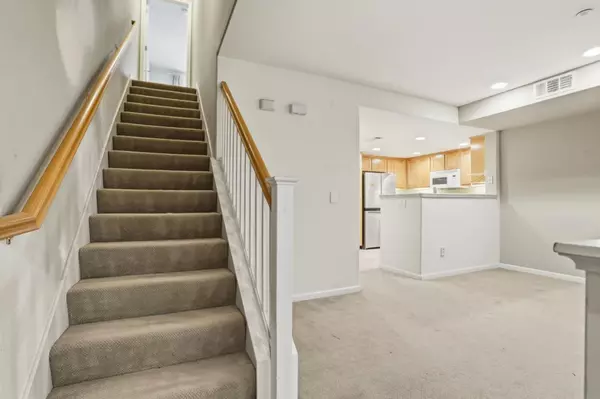 San Jose, CA 95128,1418 Allegado ALY