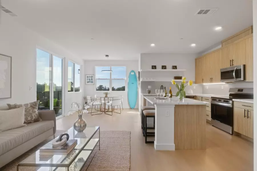 809 Fassler AVE, Pacifica, CA 94044