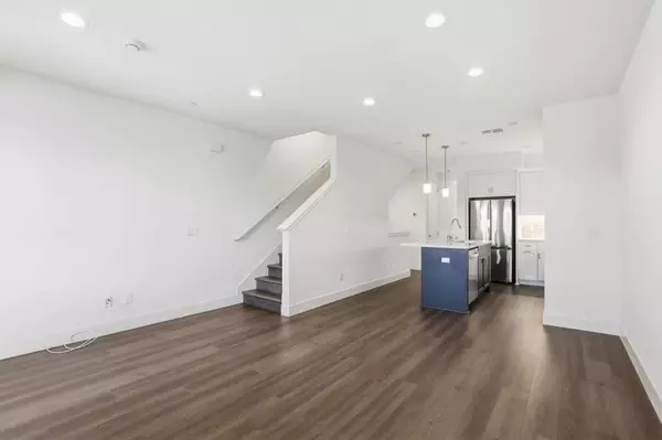 Morgan Hill, CA 95037,18086 Monterey