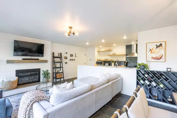 Santa Rosa, CA 95409,5914 Channel DR