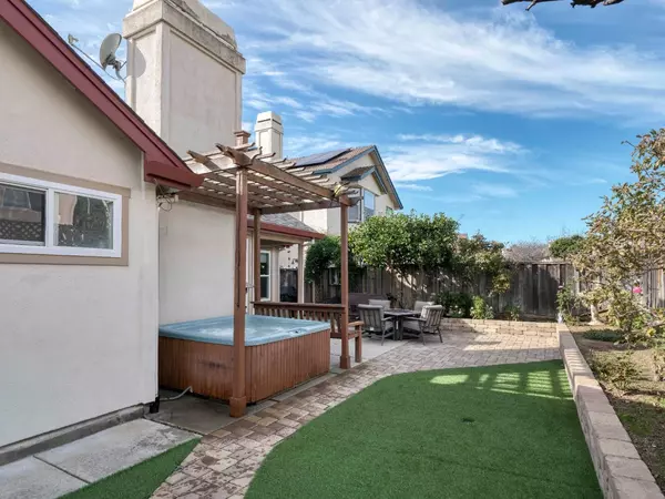 Salinas, CA 93906,1139 Cape Cod WAY