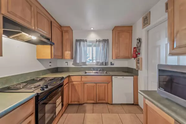 San Jose, CA 95111,734 Overland