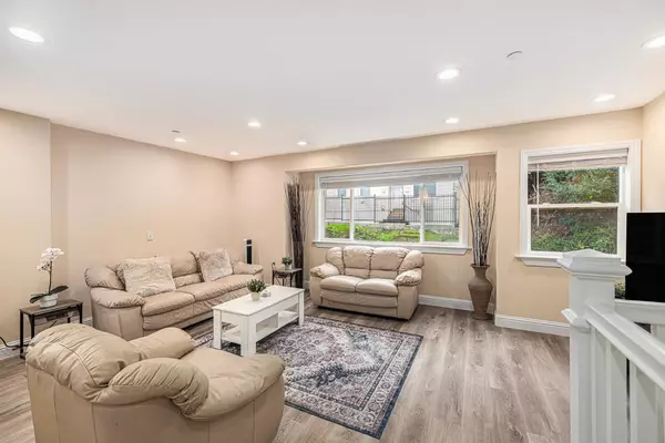 Oakland, CA 94606,2531 Wallace ST