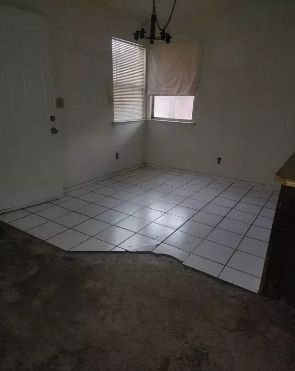 Modesto, CA 95357,24 Church ST