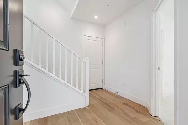 Walnut Creek, CA 94597,178 Oak CIR