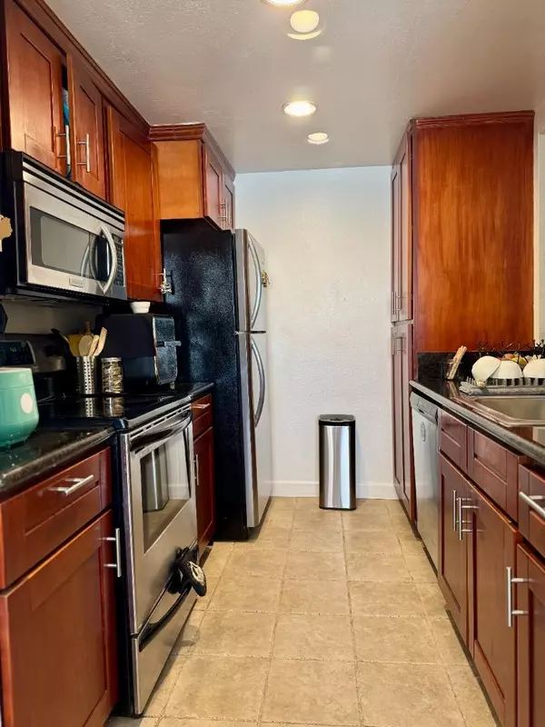 Newark, CA 94560,35050 Lido BLVD B