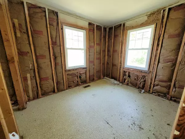 Bishopville, SC 29010,3843 Saint Charles RD Road