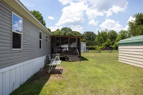 Wedgefield, SC 29168,5640 Peartree RD Road