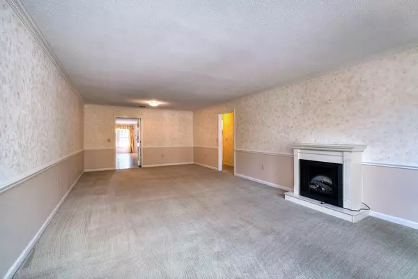 Sumter, SC 29150,321 W Calhoun ST Street