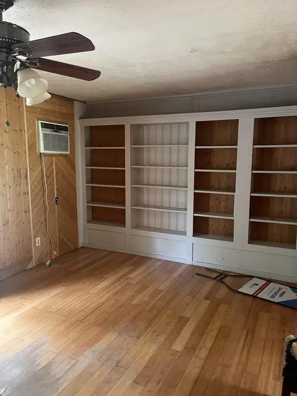 Sumter, SC 29153,295 Holman RD Road