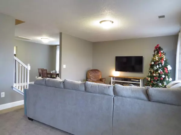 Dalzell, SC 29040,3190 Expedition DR Drive