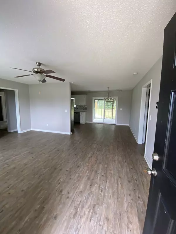 Dalzell, SC 29040,3665 Delaware DR Drive