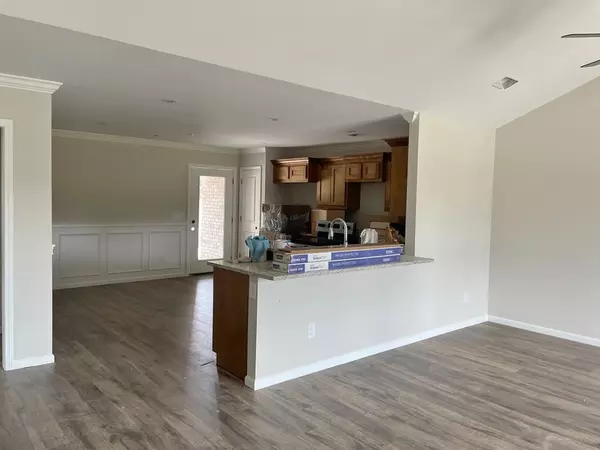 Sumter, SC 29154,660 Constitution DR Drive