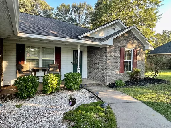 Dalzell, SC 29040,2615 Navigator CIR Circle