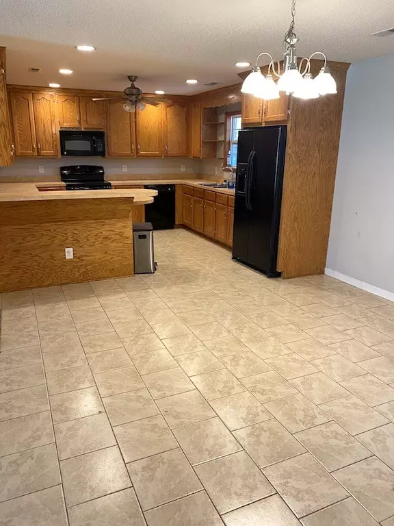 Sumter, SC 29154,936 Cadbury ST Street