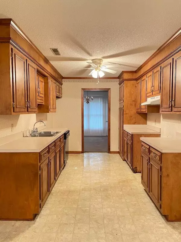 Sumter, SC 29154,2143 Avalon DR Drive