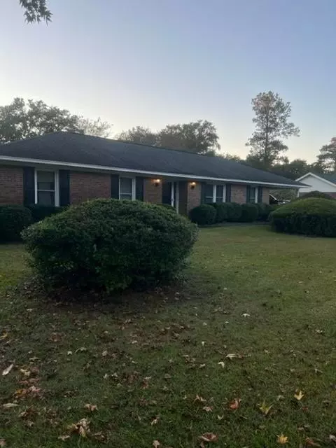 1342 Warwick DR Drive, Sumter, SC 29154