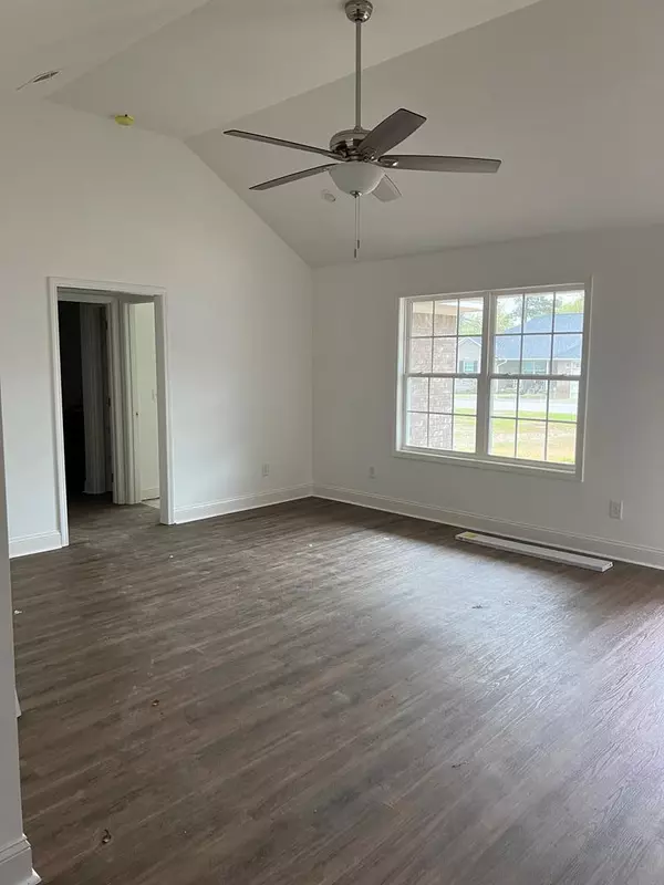 Dalzell, SC 29040,3360 Alpenglow