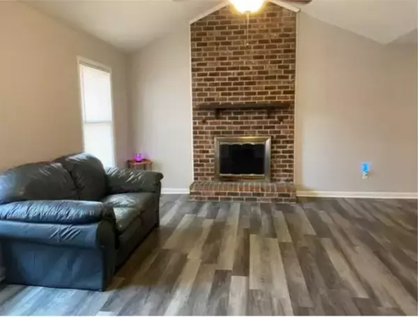 Dalzell, SC 29040,4645 Dawn CIR Circle