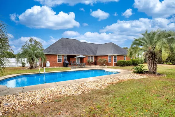 Dalzell, SC 29040,3235 Deer Track CIR Circle