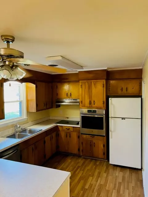 Sumter, SC 29154,868 Watts DR Drive