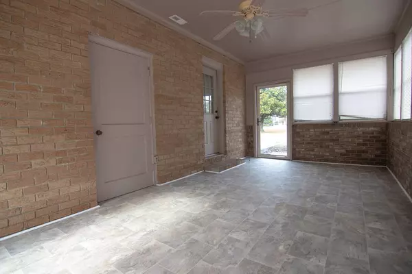 Dalzell, SC 29040,3610 Camden HWY Highway