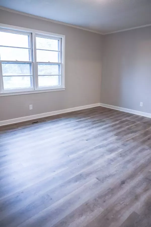 Sumter, SC 29150,21 Rowland AVE Avenue