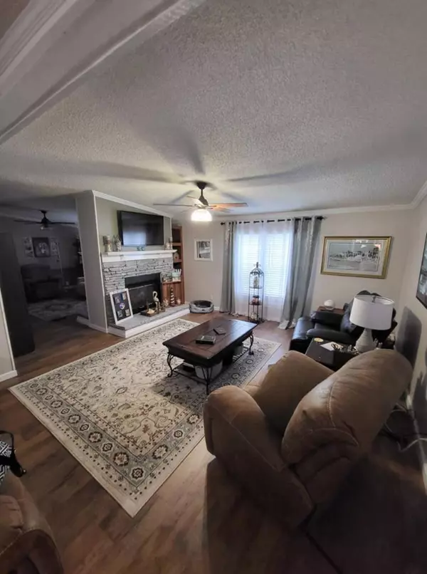 Summerton, SC 29148,1632 Scott Lake RD Road