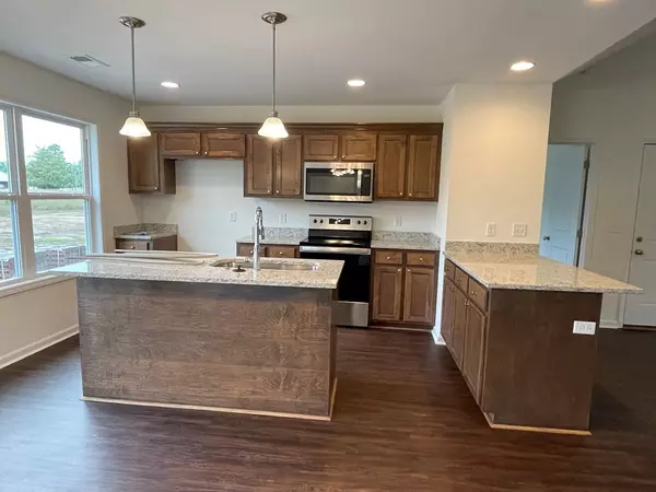 Pinewood, SC 29125,104 Elmwood