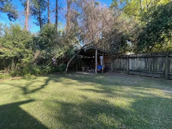 Summerton, SC 29148,2 Holiday ST Street