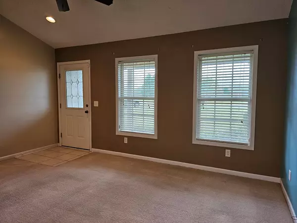 Dalzell, SC 29040,3485 Drayton DR Drive