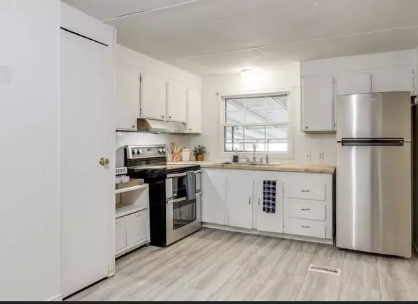 Sumter, SC 29150,220 Alexander PL Place