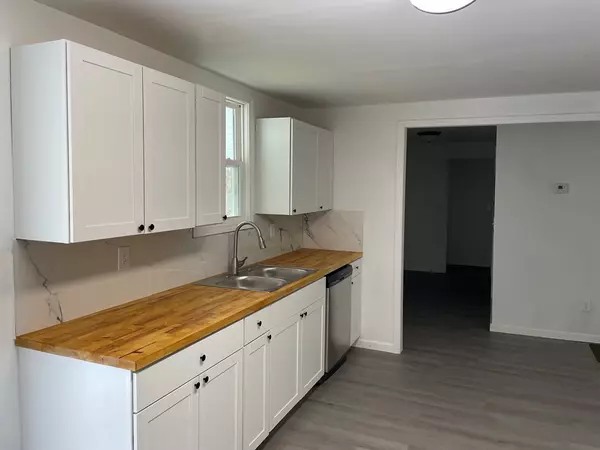 Sumter, SC 29153,16 Strange ST Street