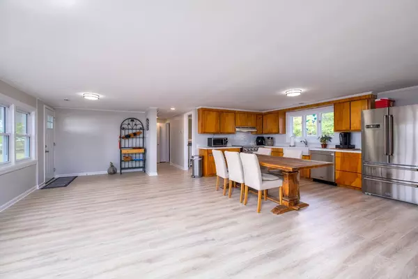 Manning, SC 29102,1055 Dorothy ST Street