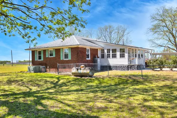 Sumter, SC 29153,944 Lake Ashwood