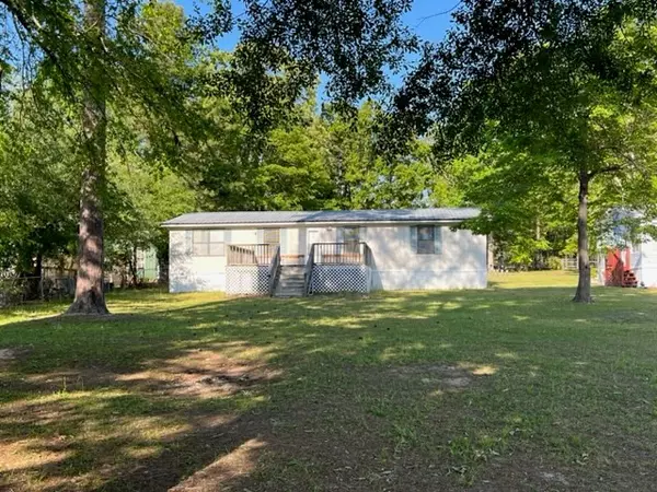 Summerton, SC 29148,2053 Clubhouse RD Road