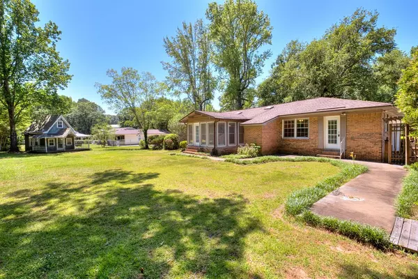 Dalzell, SC 29040,2585 Redwood DR Drive