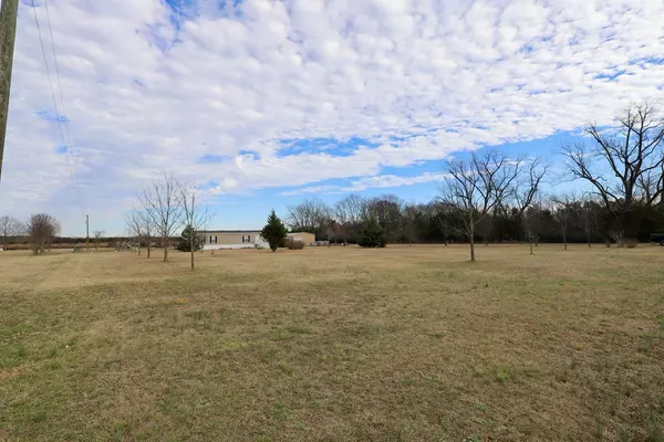 Dalzell, SC 29040,5285 Cannery RD Road